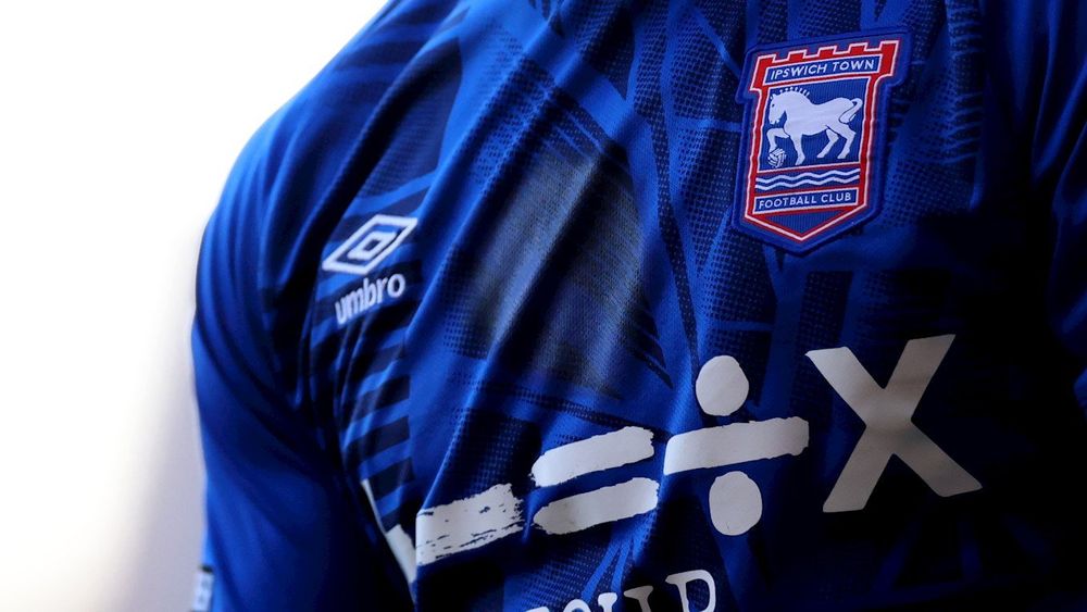 Ipswich Town TOWN SUPPORTING FOOTBALL SHIRT FRIDAY