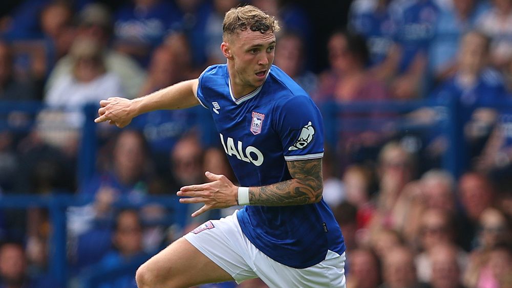 NEW CONTRACT FOR TAYLS